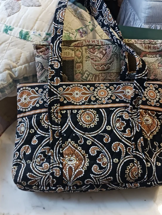 Vera Bradley 2008 Caffe Latte Shoulder Bag, Retired Quilted Cotton Purse - Picture 2 of 11